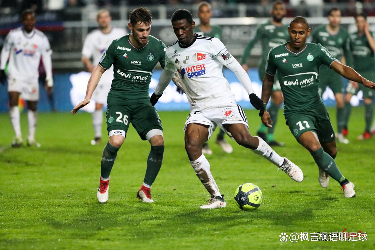 亚眠足球俱乐部正为本周末比赛做准备的简单介绍 亚眠足球俱乐部正为本周末比赛做准备的简单介绍