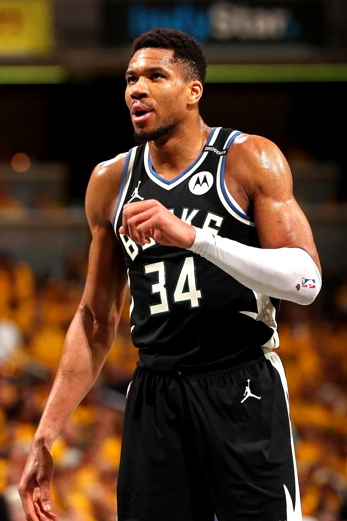 aoa体育娱乐-雄鹿客场大胜开拓者，字母哥助攻达到次的简单介绍