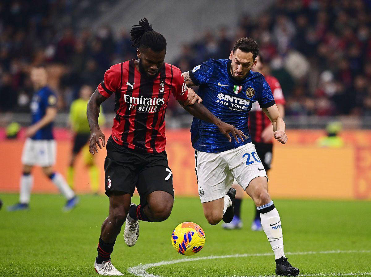 包含AC米兰遭遇危机，急需走出连败阴影的词条