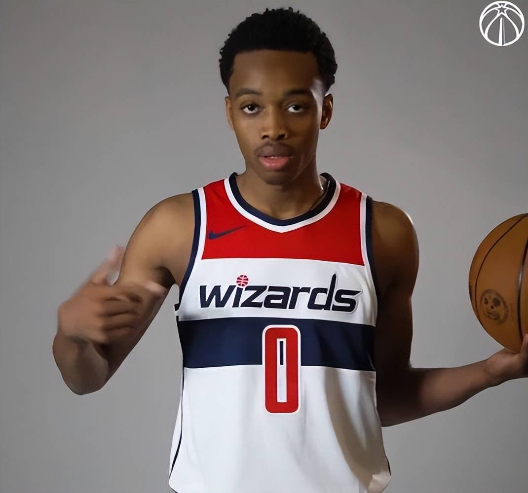 包含古巴篮球选手在美职篮比赛中获得MVP的词条