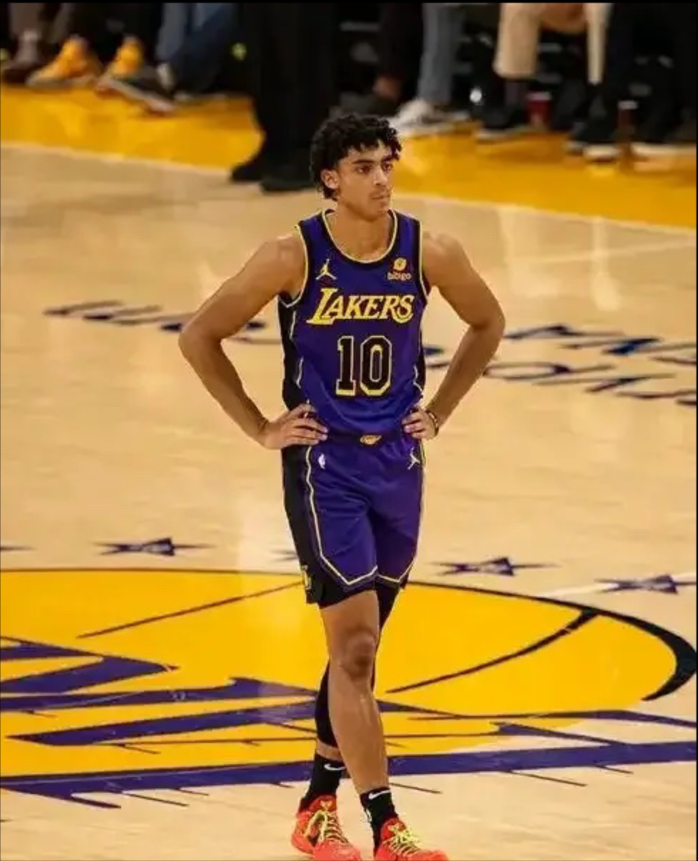 aoa体育培训-公鹅队客场失利，球队内部矛盾不断升级的简单介绍