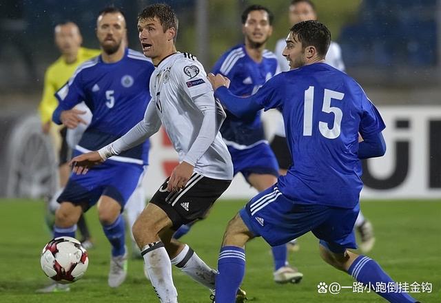 包含爱尔兰队奋力战胜列支敦士登,晋级下一轮的词条 包含爱尔兰队奋力战胜列支敦士登,晋级下一轮的词条